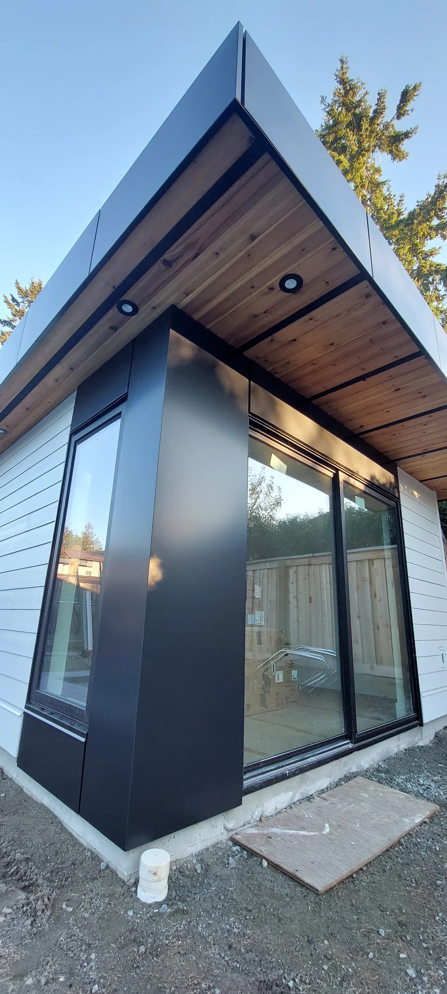 Building envelope moisture barrier repair by Tomron Construction in Pitt Meadows, BC