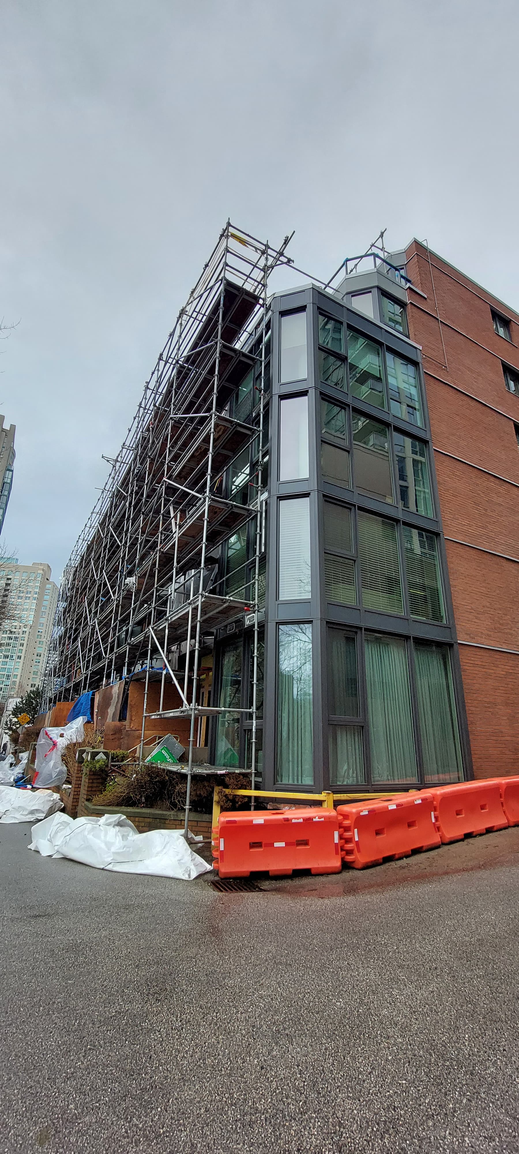 Building construction by Tomron Construction in the Lower Mainland, BC